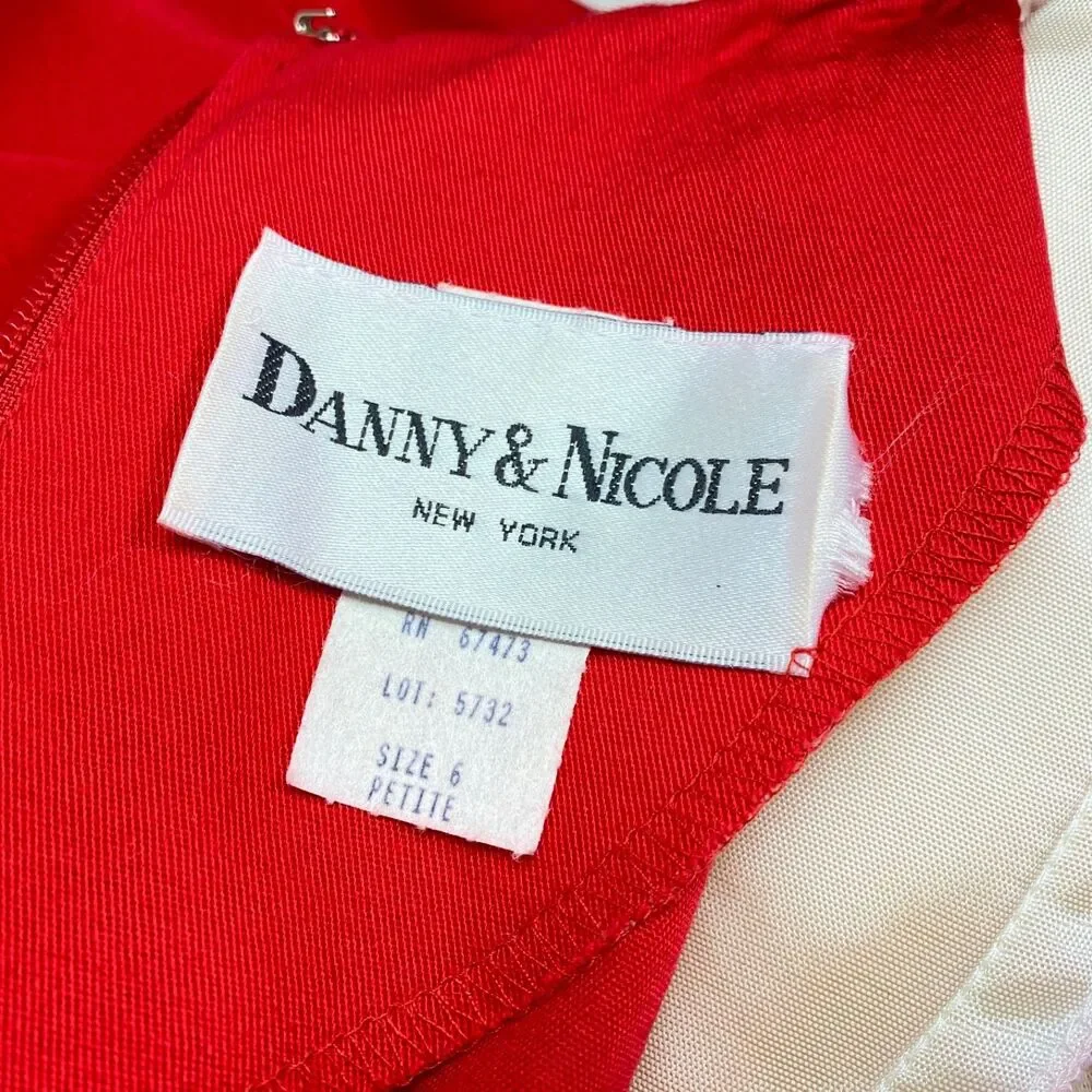 Vtg 80 Danny & Nicole Red Shift Dress 6 petite Gold Buttons Long Sleeves Modest